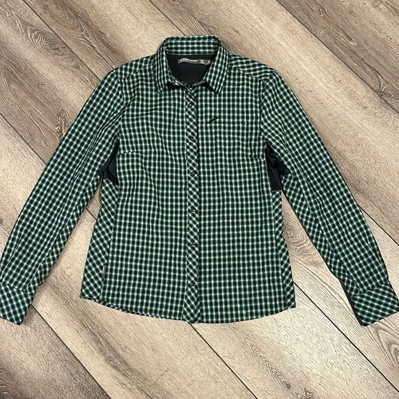 Icebreaker Laurel long sleeve snap button down top small - Picture 3 of 4